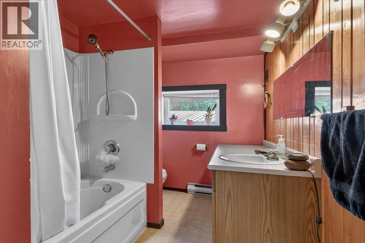 4764 Forsters Landing Road, Radium Hot Springs, British Columbia  V0A 1M0 - Photo 17 - 10388456