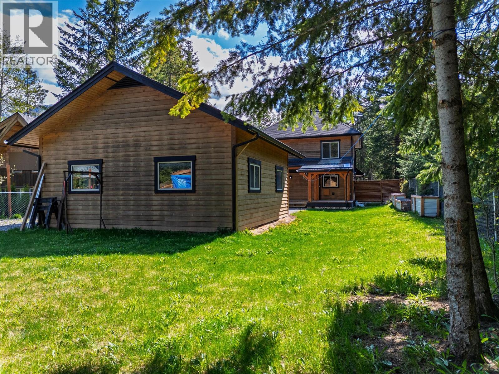 1035 Stoney Lane Road, Golden, British Columbia  V0A 1H3 - Photo 18 - 10387260