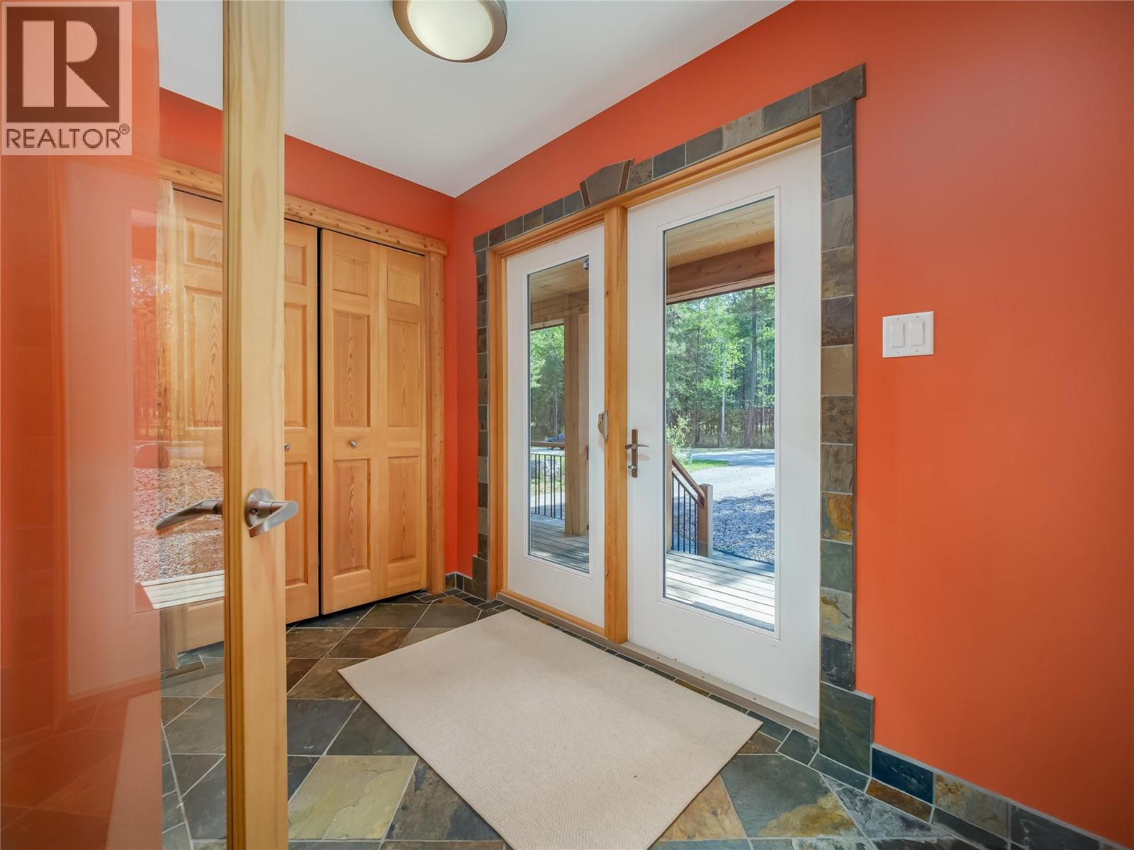 1035 Stoney Lane Road, Golden, British Columbia  V0A 1H3 - Photo 19 - 10387260