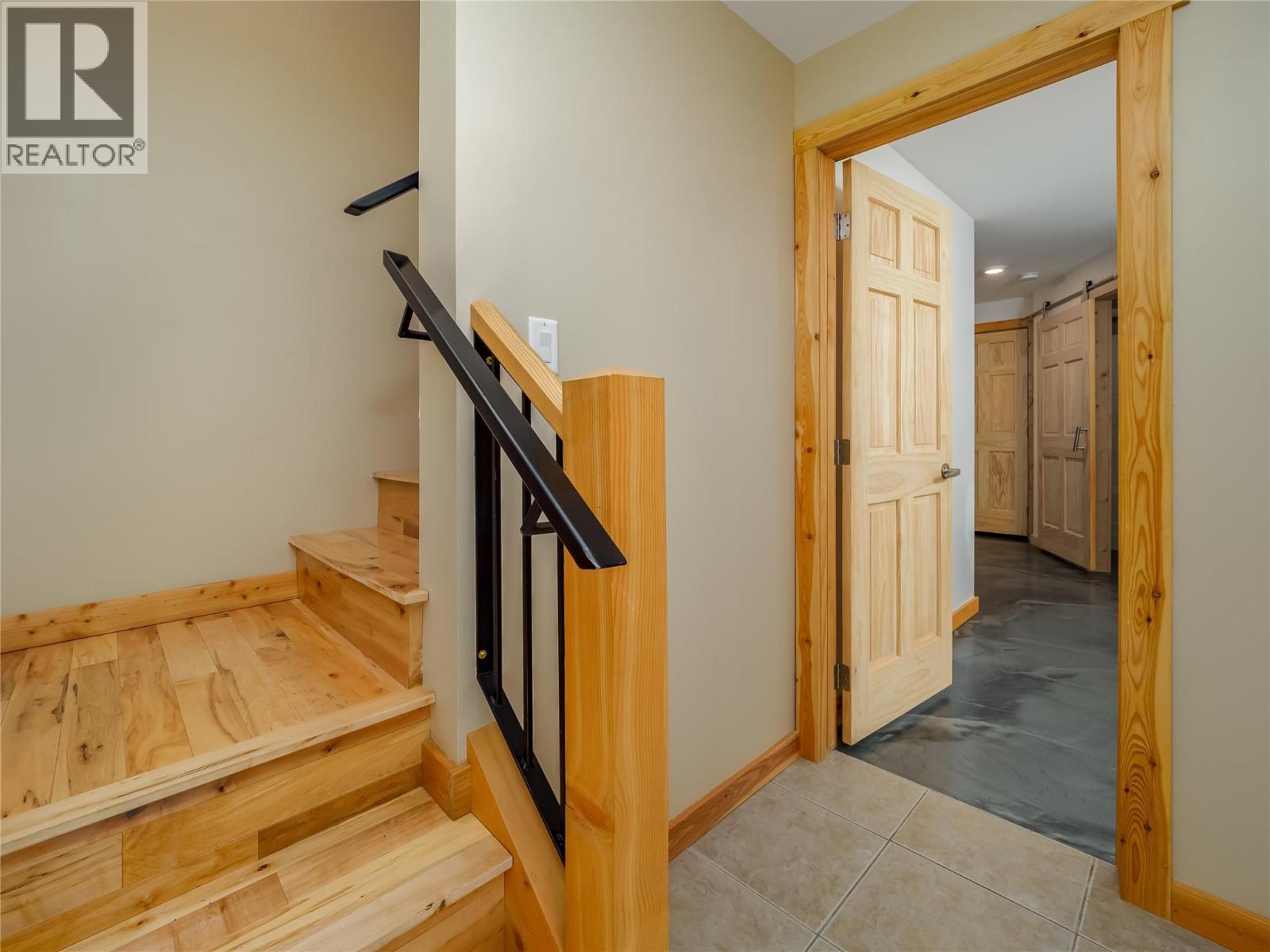 1035 Stoney Lane Road, Golden, British Columbia  V0A 1H3 - Photo 39 - 10387260