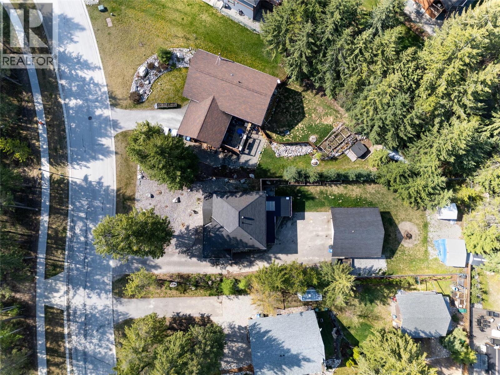 1035 Stoney Lane Road, Golden, British Columbia  V0A 1H3 - Photo 7 - 10387260