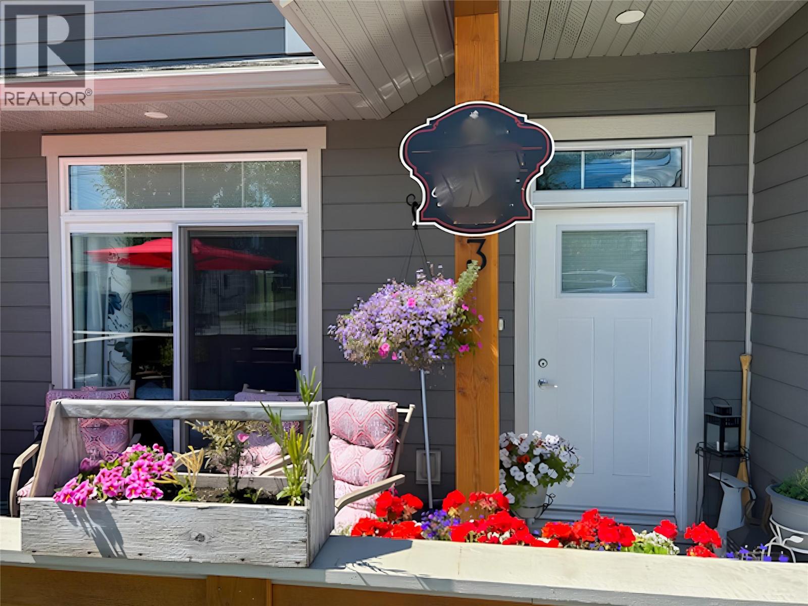 902 6TH Avenue Unit# 3, Invermere, British Columbia