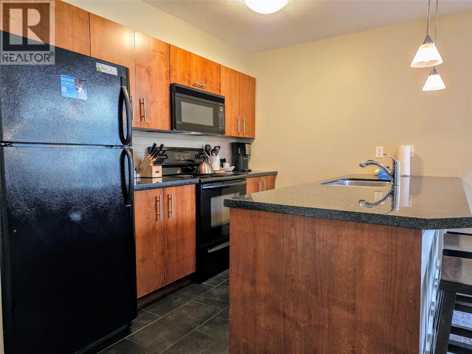2049 Summit Drive Unit# 225d, Panorama Mountain, British Columbia  V0A 1T0 - Photo 6 - 10387774