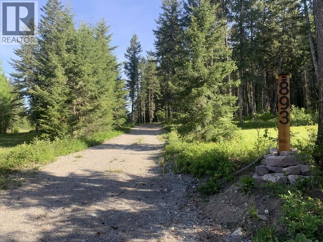 893 Crandall Road, Golden, British Columbia  V0A 1H2 - Photo 2 - 10389096