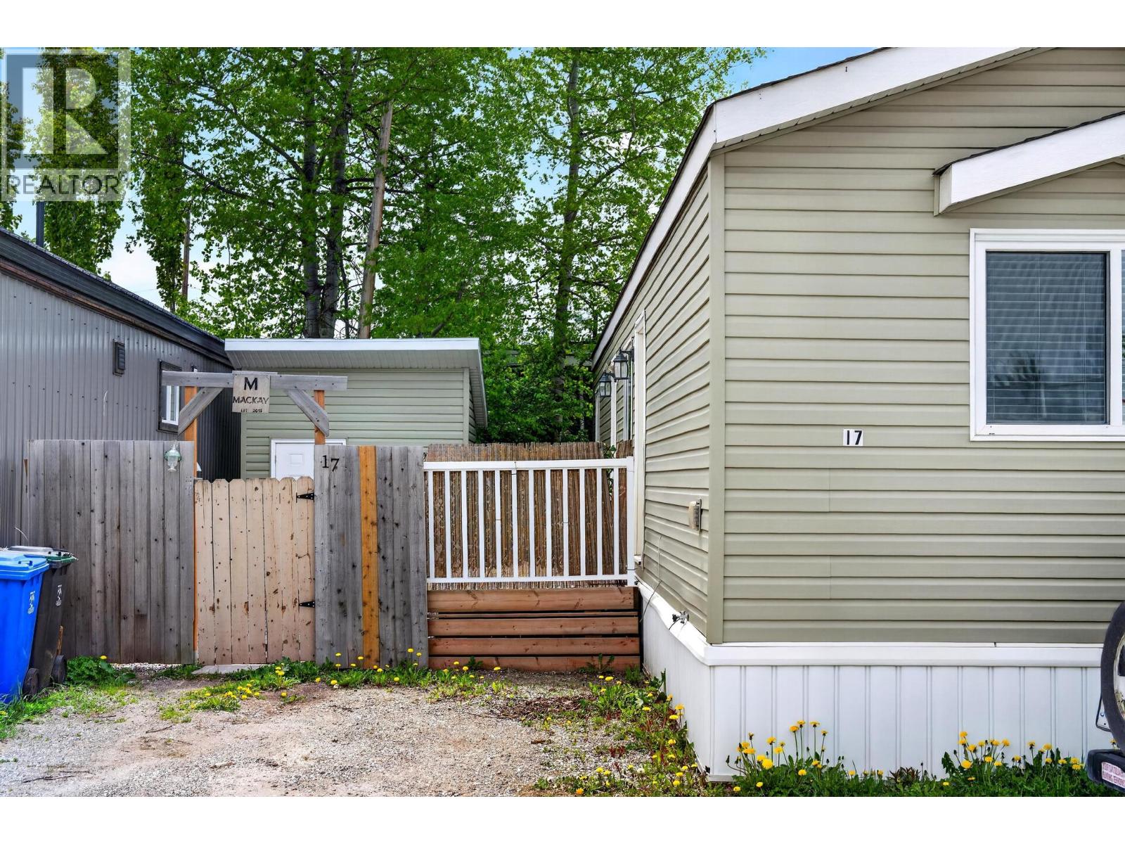 1409 11th Avenue N Unit# 17, Golden, British Columbia  V0A 1H2 - Photo 6 - 10389012