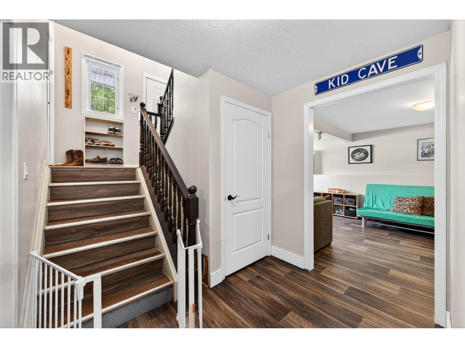 517 12th Street S, Golden, British Columbia  V0A 1H0 - Photo 40 - 10389215