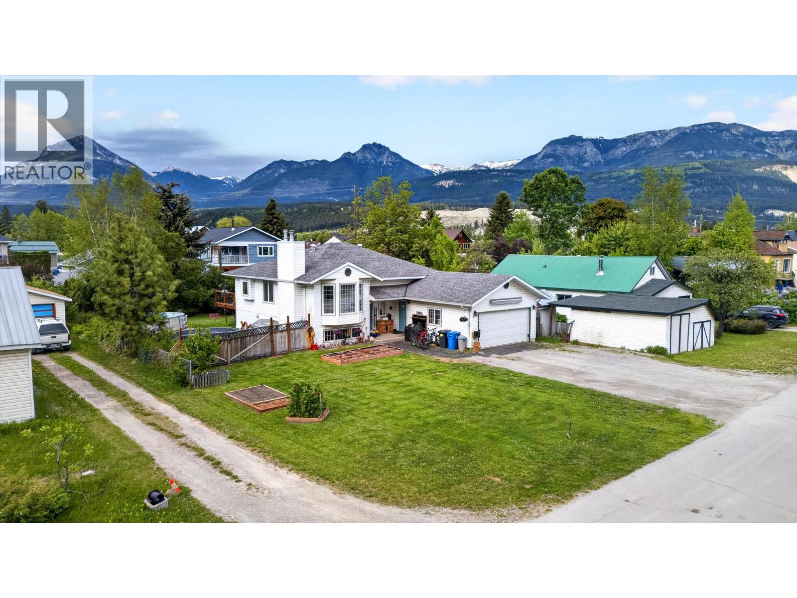 517 12th Street S, Golden, British Columbia  V0A 1H0 - Photo 46 - 10389215