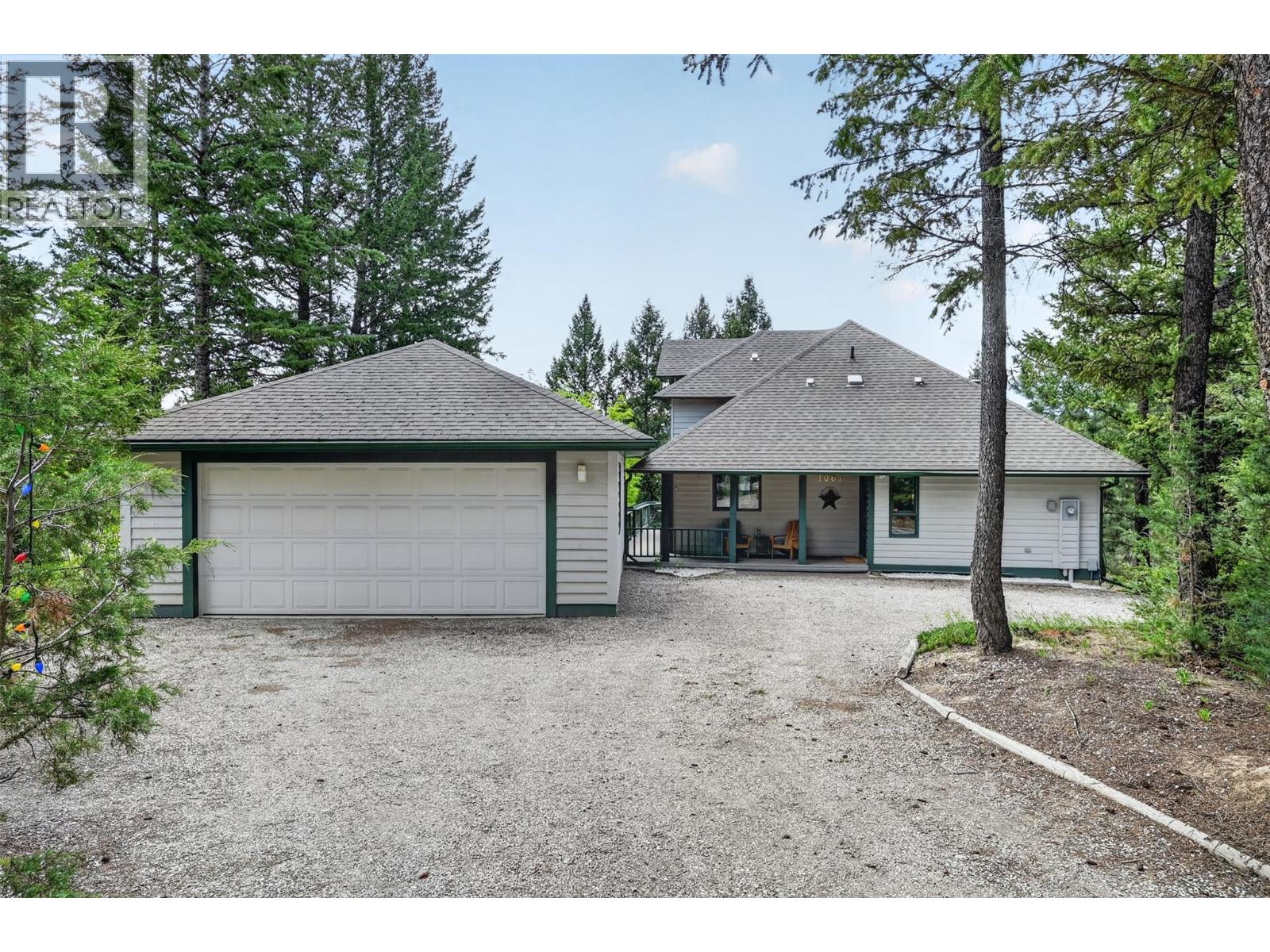 1067 Timberhill Place, Windermere, British Columbia