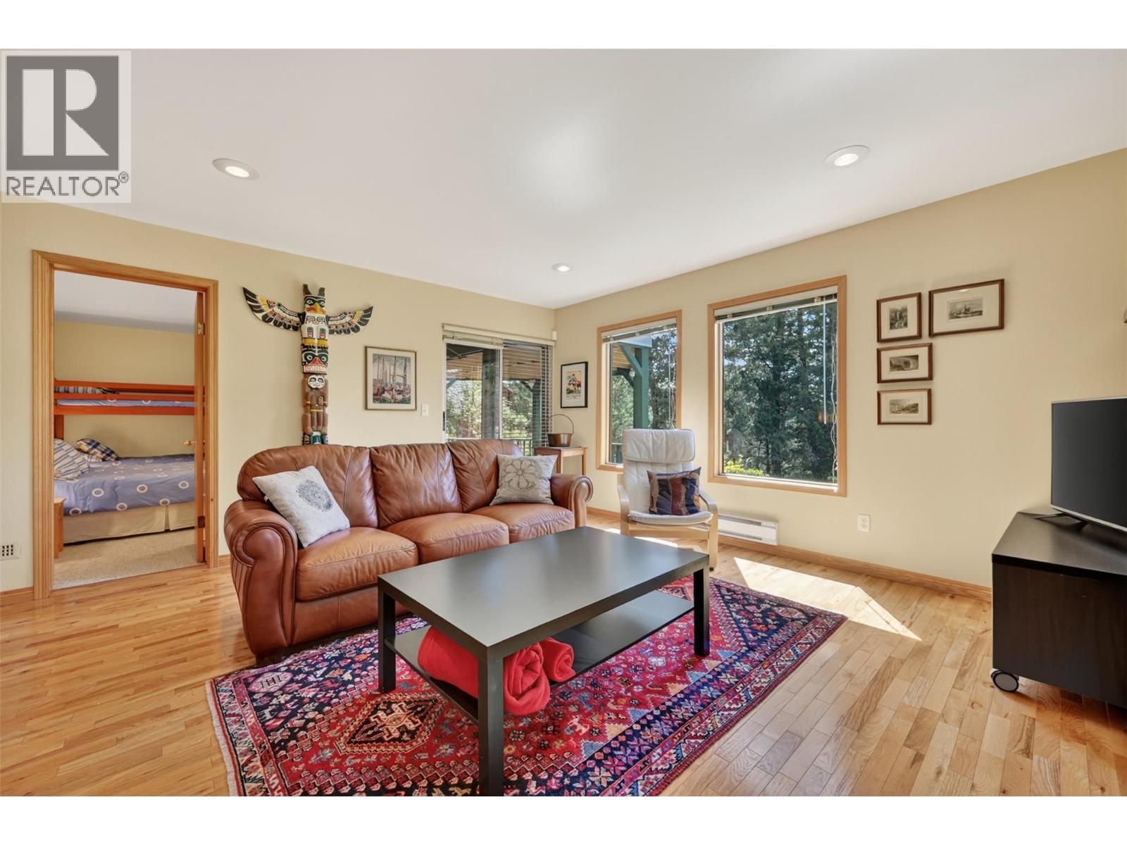 1067 Timberhill Place, Windermere, British Columbia  V0A 1K3 - Photo 29 - 10389083