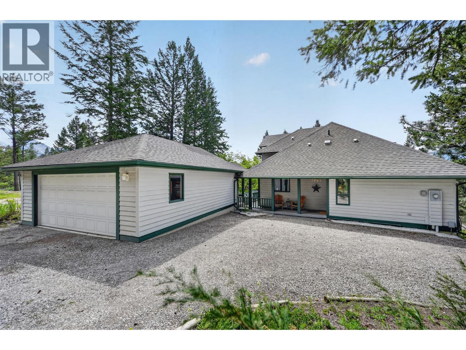 1067 Timberhill Place, Windermere, British Columbia  V0A 1K3 - Photo 41 - 10389083