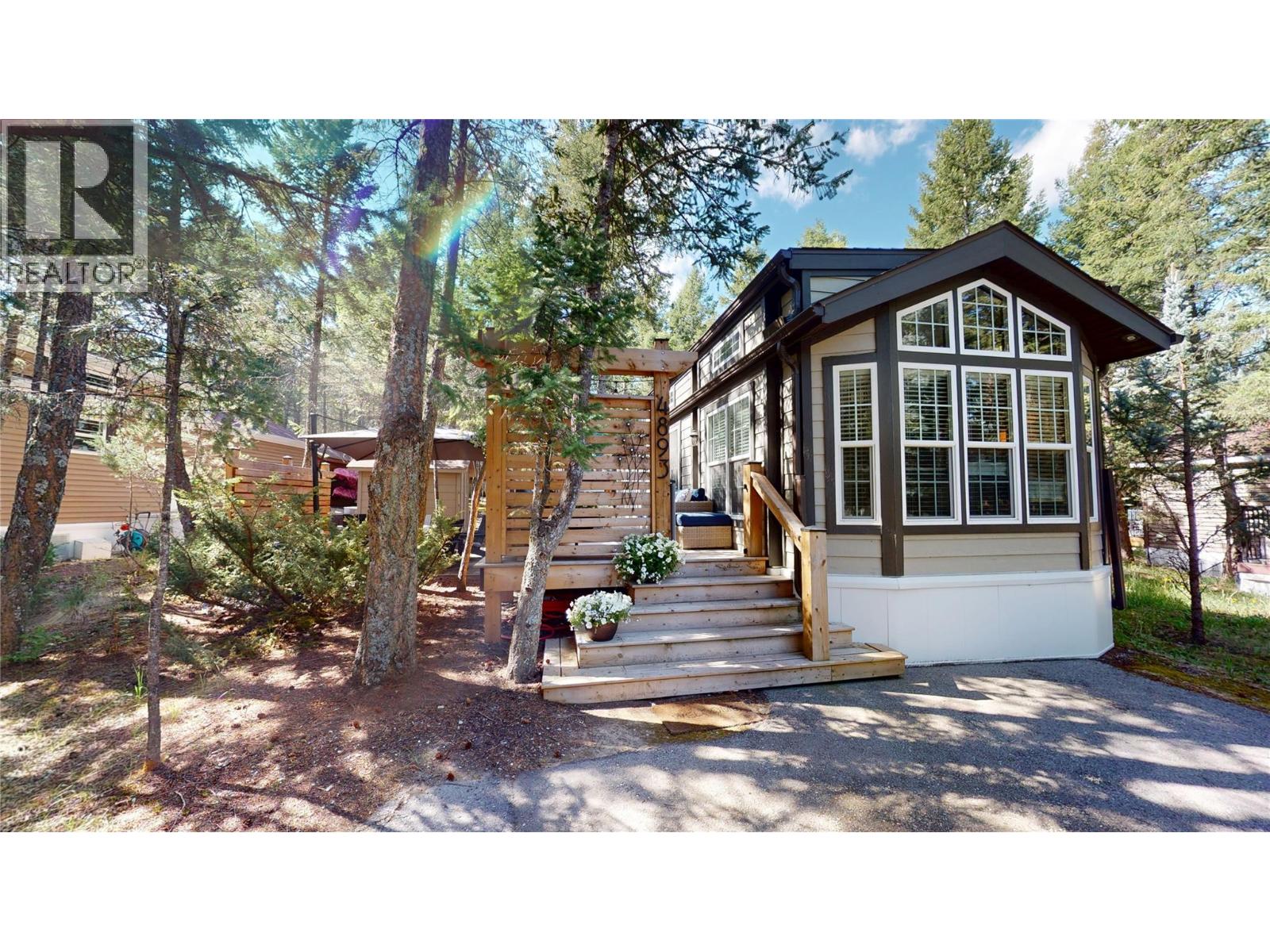 4893 Lynx Crescent, Radium Hot Springs, British Columbia