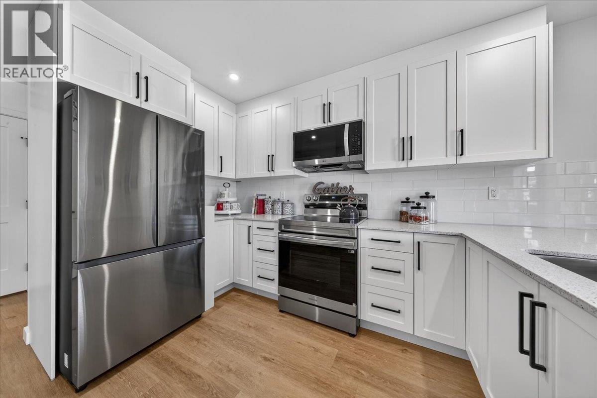 2098 Pine Tree Way Unit# 46, Invermere, British Columbia  V0A 1K4 - Photo 10 - 10389080