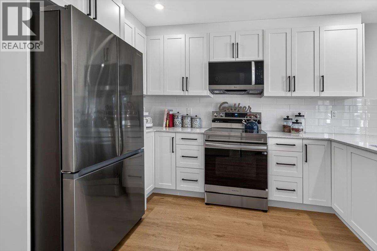 2098 Pine Tree Way Unit# 46, Invermere, British Columbia  V0A 1K4 - Photo 13 - 10389080