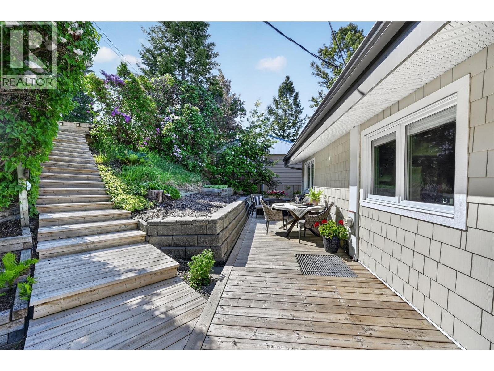 691 Lakeview Road, Invermere, British Columbia  V0A 1K3 - Photo 12 - 10388877