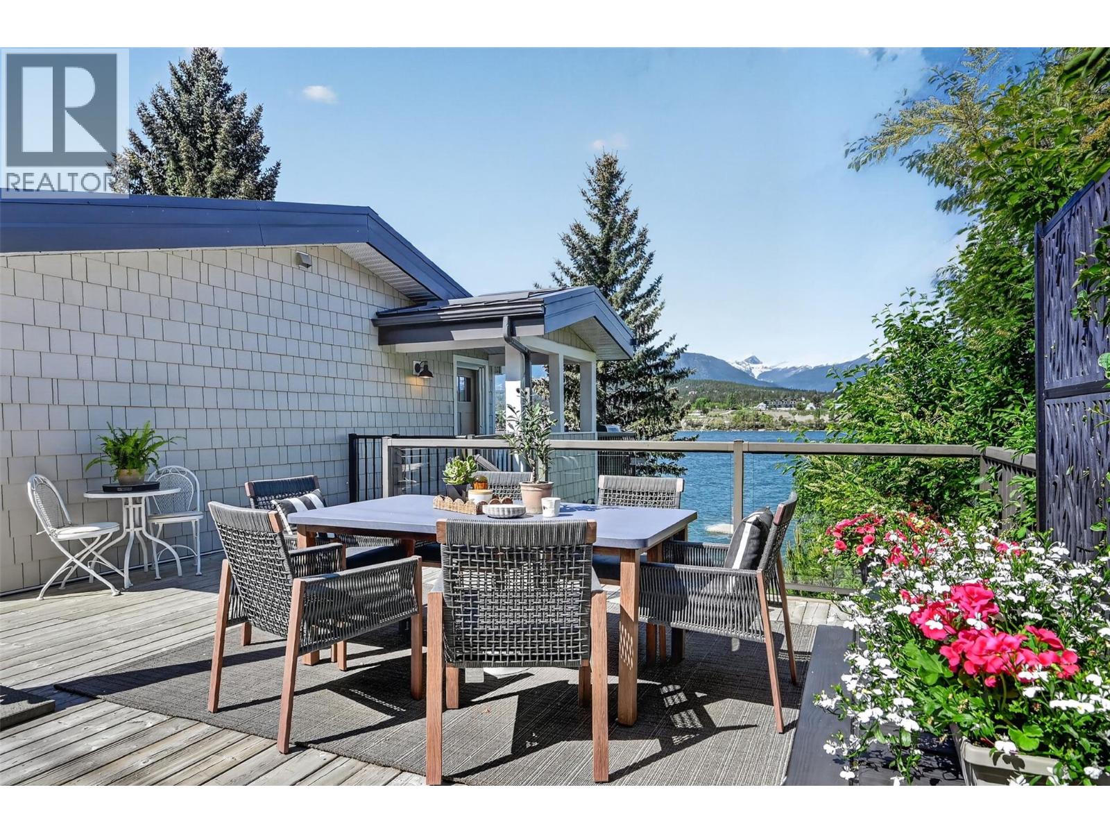691 Lakeview Road, Invermere, British Columbia  V0A 1K3 - Photo 14 - 10388877