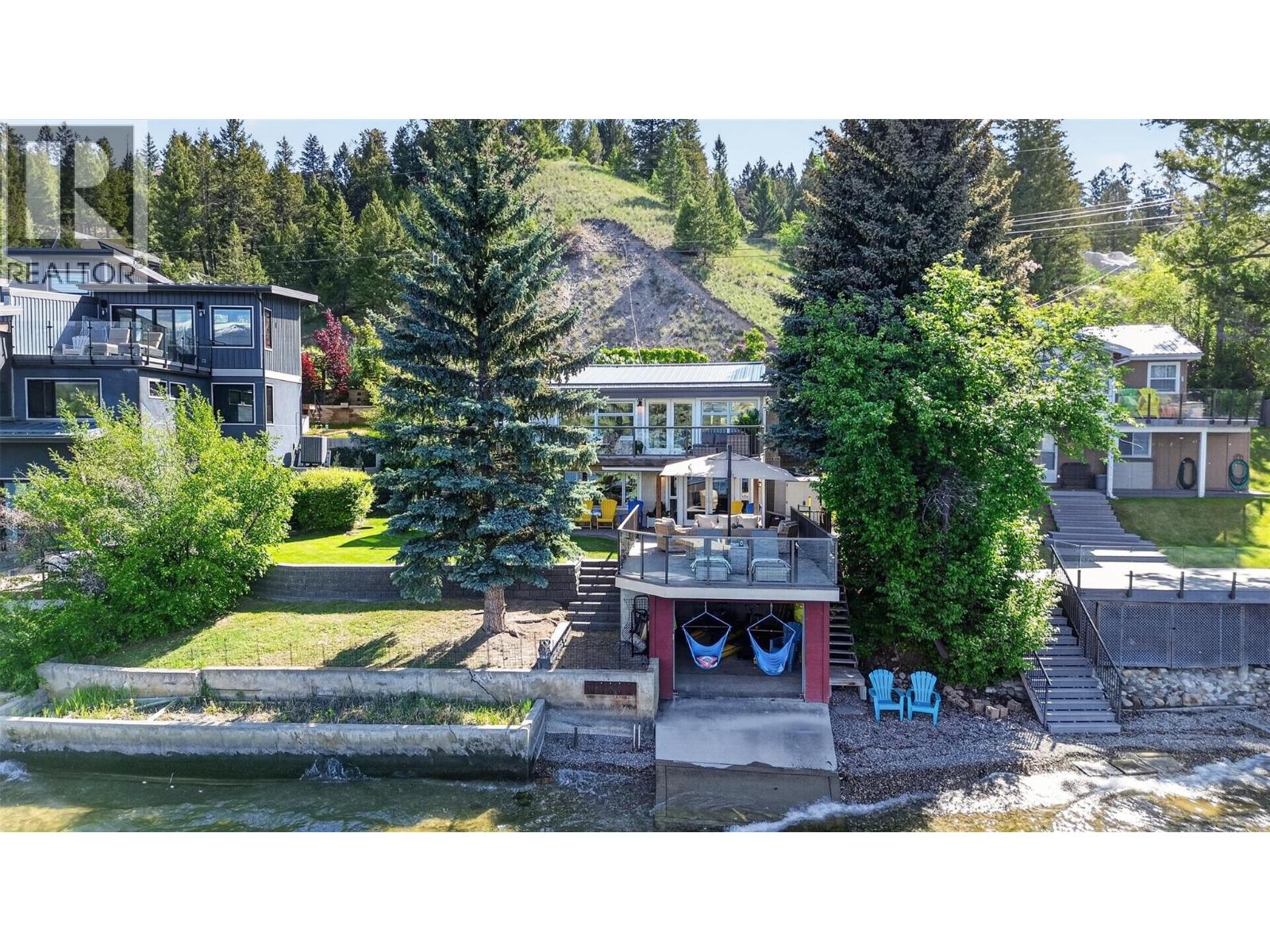 691 Lakeview Road, Invermere, British Columbia  V0A 1K3 - Photo 3 - 10388877