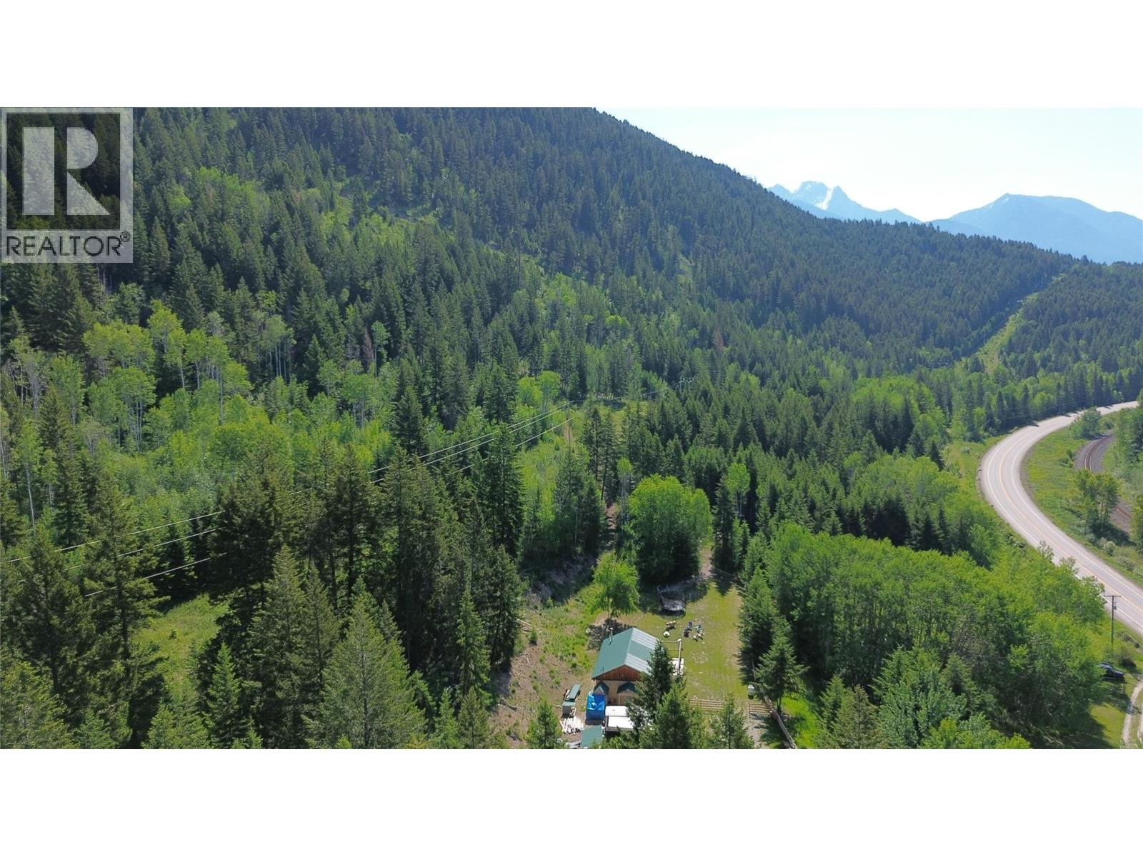5055 95 Highway, Castledale, British Columbia  V0A 1J0 - Photo 3 - 10389588
