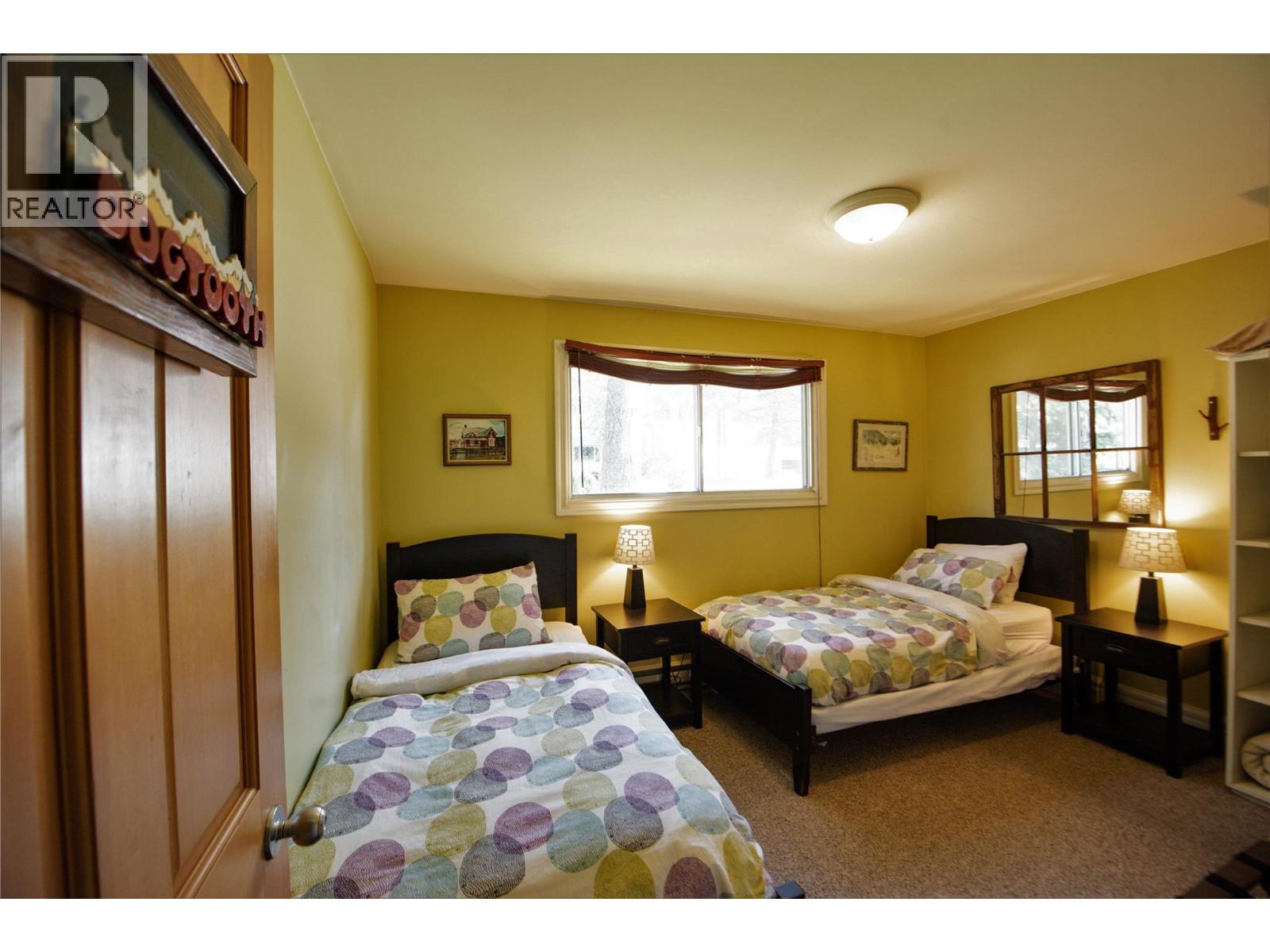 1306 Selkirk Drive, Golden, British Columbia  V0A 1H6 - Photo 10 - 10389580