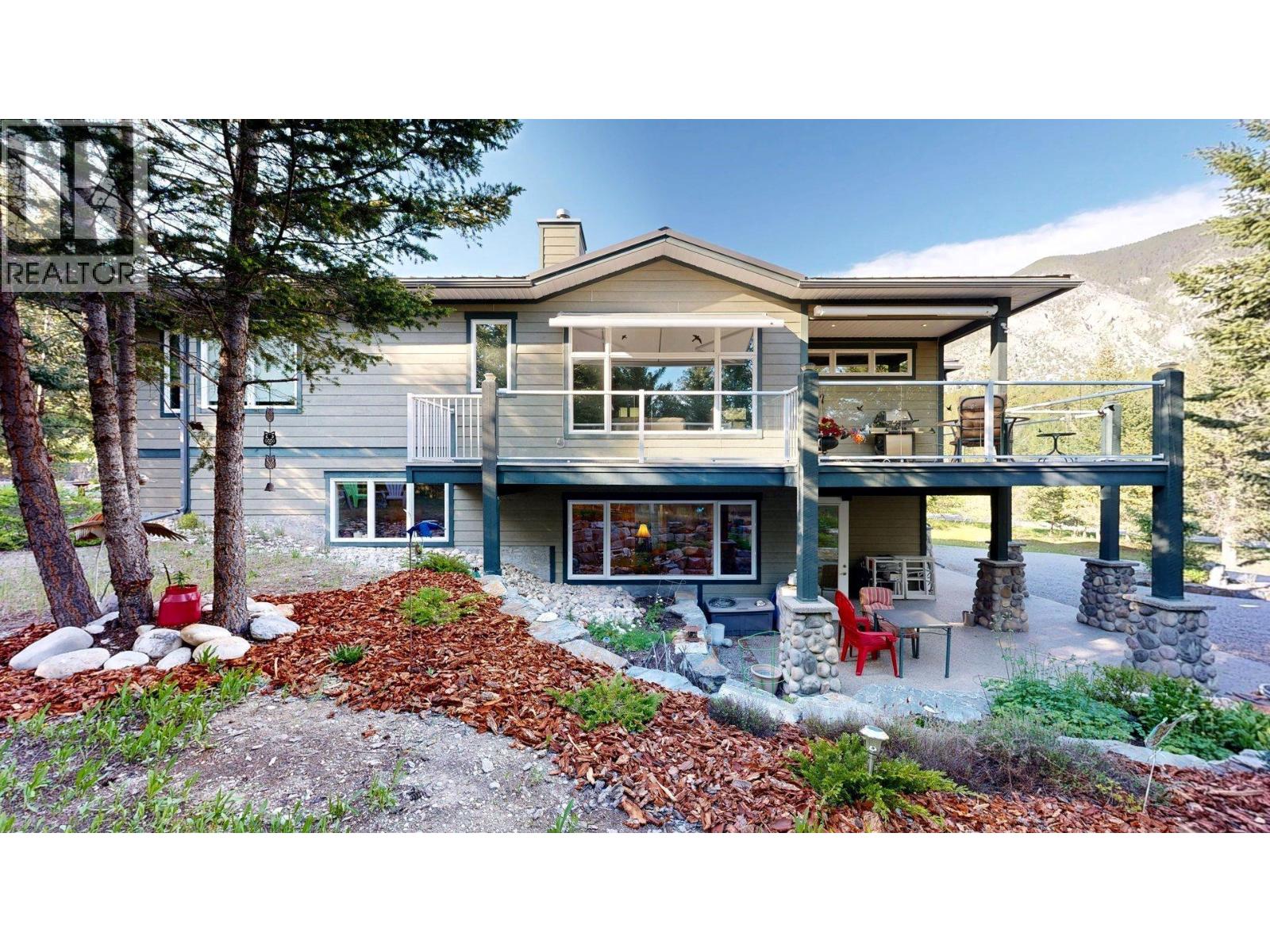 9395 Pinto Road, Invermere, British Columbia  V0A 1K2 - Photo 5 - 10389563