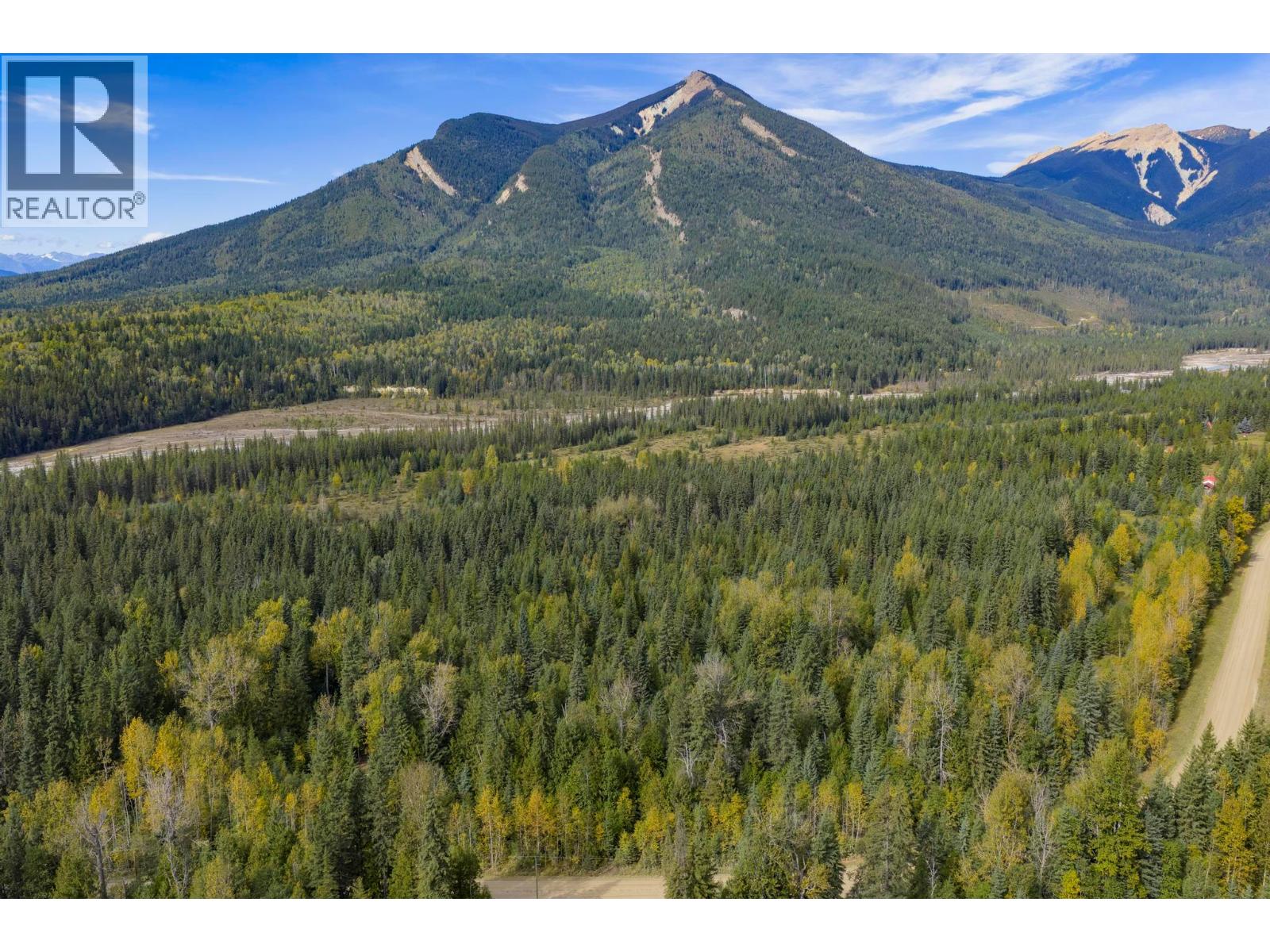 2237 Blaeberry Road, Golden, British Columbia  V0A 1H1 - Photo 14 - 10389813
