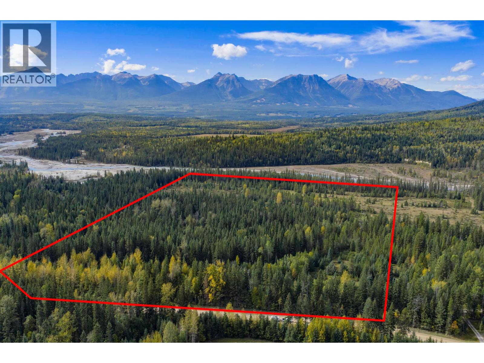 2237 Blaeberry Road, Golden, British Columbia  V0A 1H1 - Photo 6 - 10389813