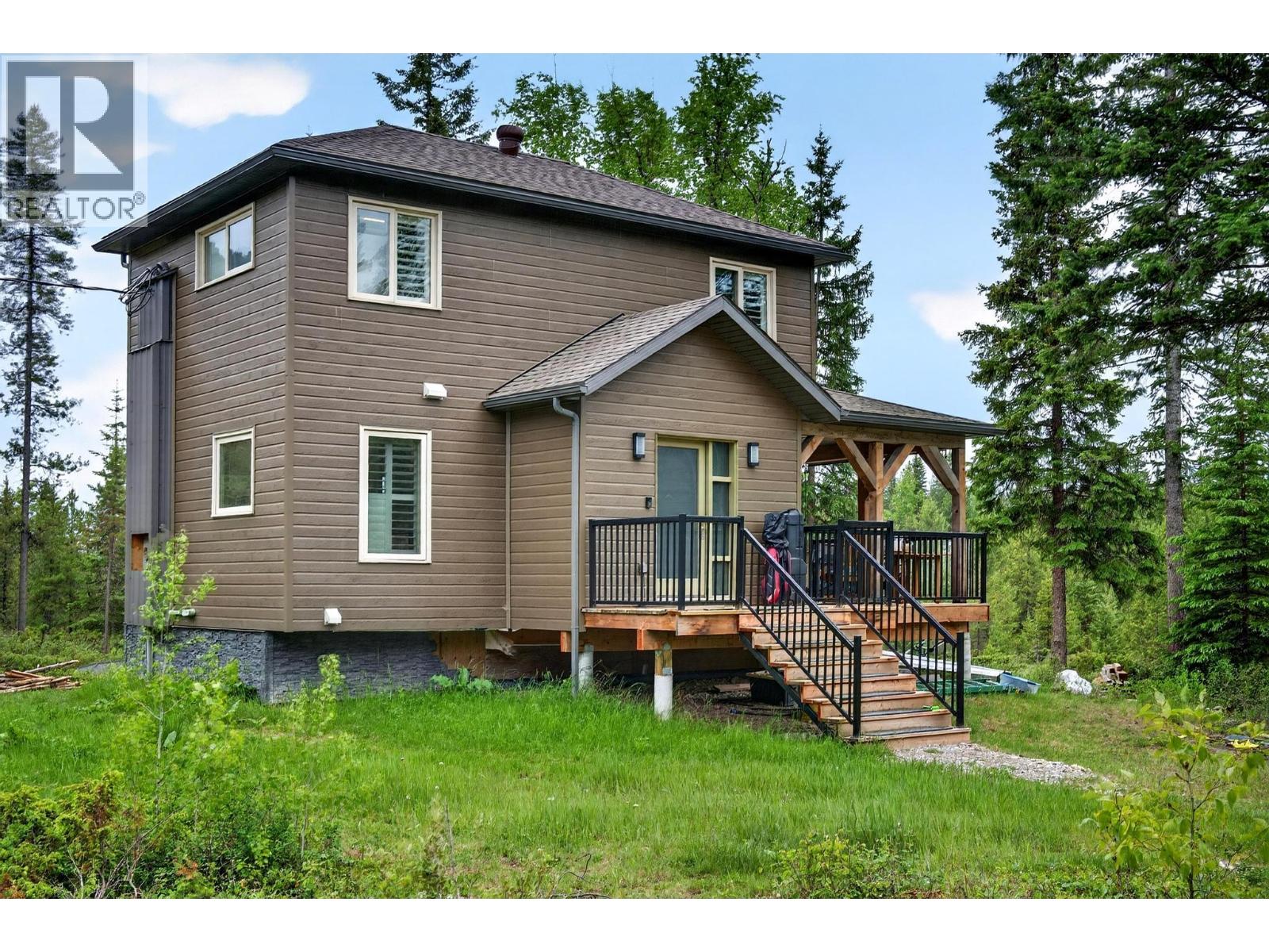 2333 Hedges Road, Golden, British Columbia