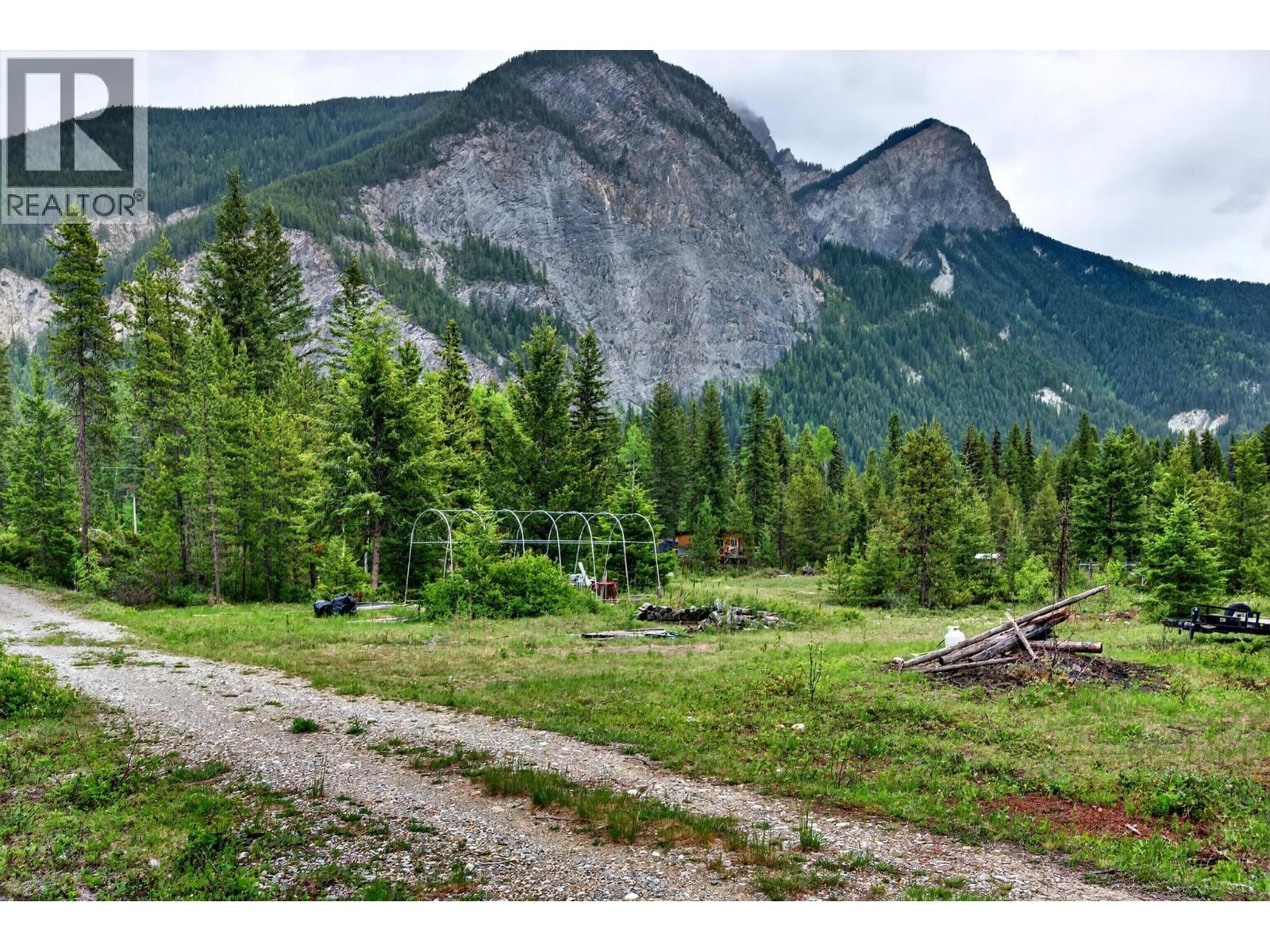 2333 Hedges Road, Golden, British Columbia  V0A 1H1 - Photo 43 - 10389825
