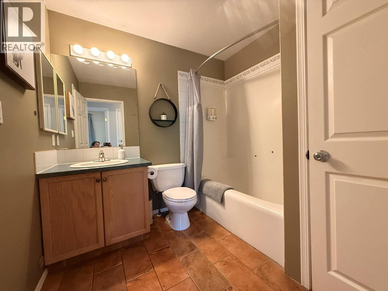 28a Wolf Crescent, Invermere, British Columbia  V0A 1K2 - Photo 17 - 10389487
