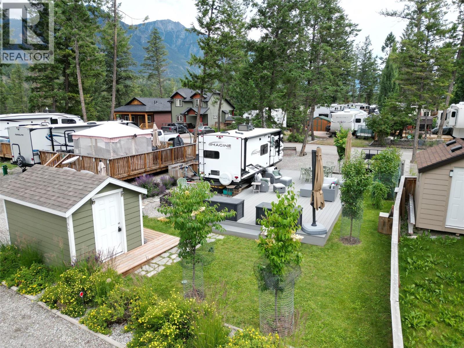 4868 Riverview Drive Unit# 92, Edgewater, British Columbia  V0A 1E0 - Photo 8 - 10389993