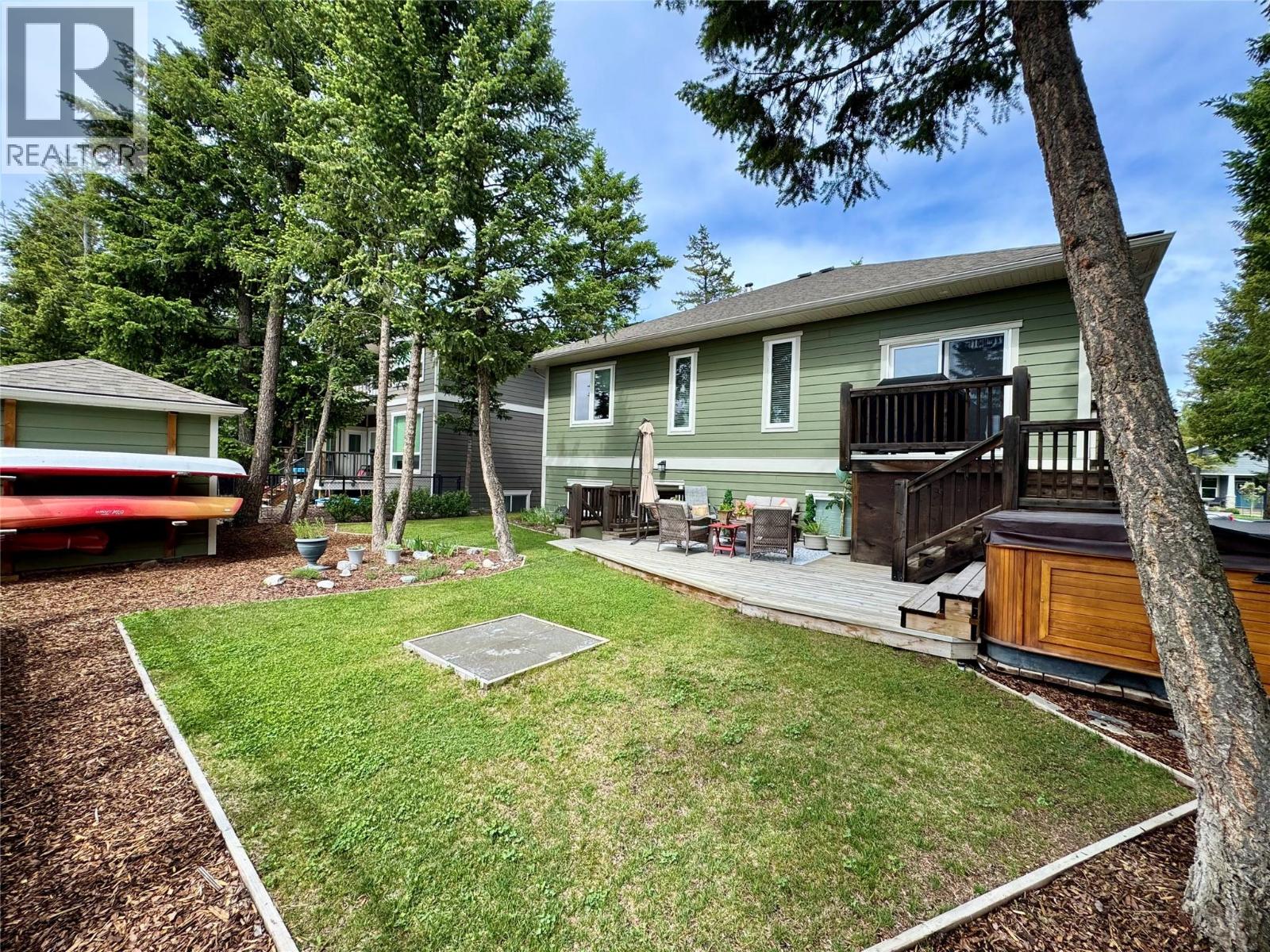 956 Copper Point Way, Invermere, British Columbia  V0A 1K3 - Photo 3 - 10389994