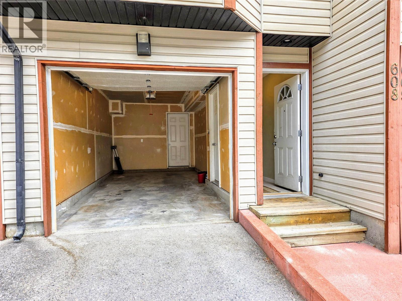 200 Black Forest Trail Unit# 608, Invermere, British Columbia  V0A 1K2 - Photo 8 - 10389549