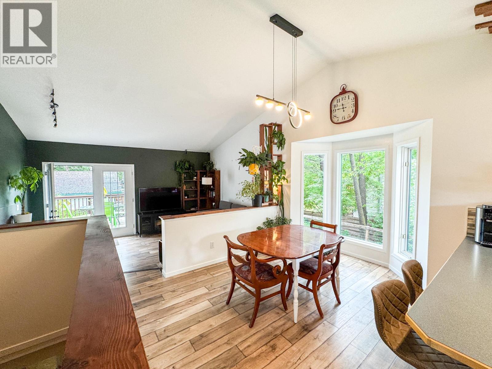 1409 10th Avenue, Invermere, British Columbia  V0A 1K0 - Photo 15 - 10390052