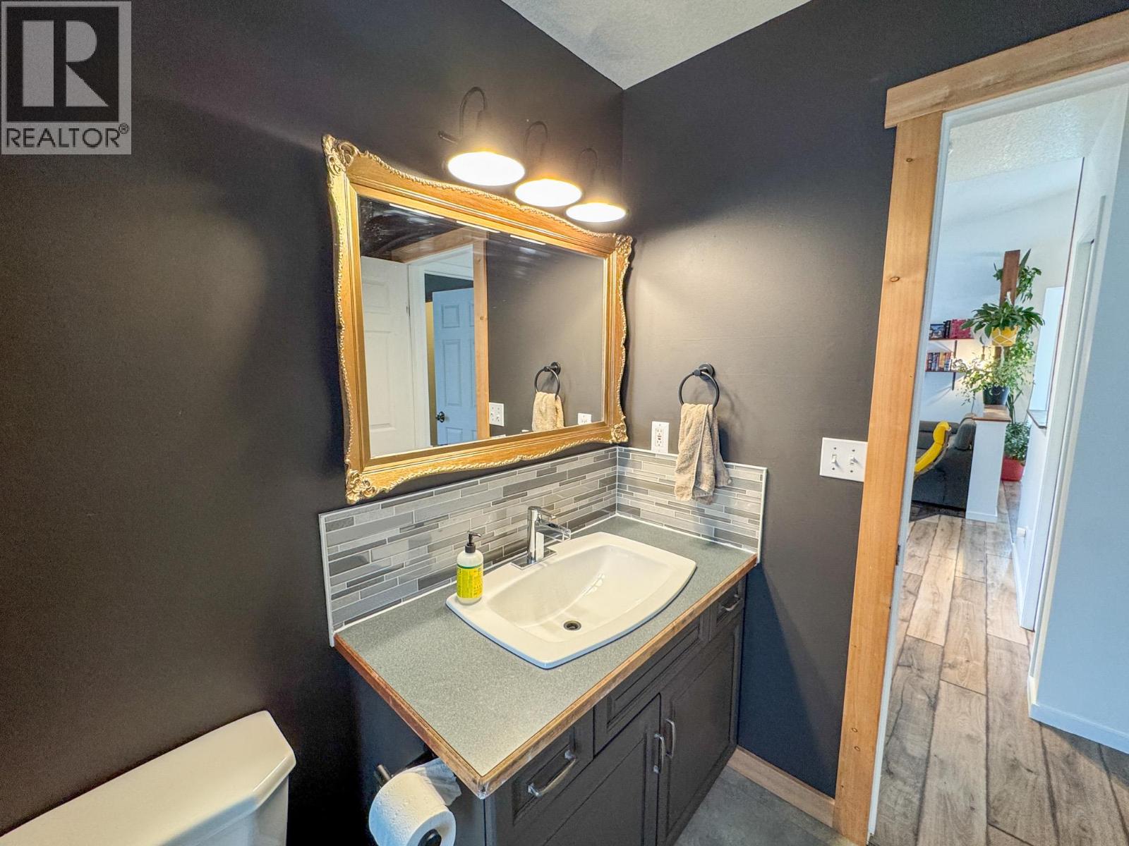 1409 10th Avenue, Invermere, British Columbia  V0A 1K0 - Photo 36 - 10390052