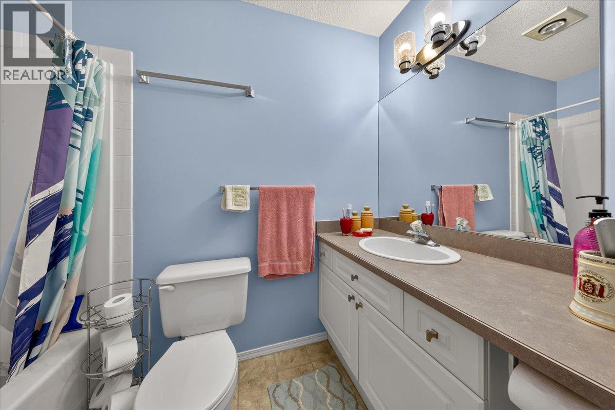 7559 Columbia Avenue Unit# 3, Radium Hot Springs, British Columbia  V0A 1M0 - Photo 21 - 10390272