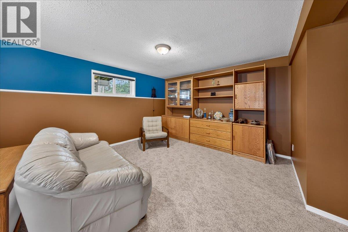 7559 Columbia Avenue Unit# 3, Radium Hot Springs, British Columbia  V0A 1M0 - Photo 27 - 10390272
