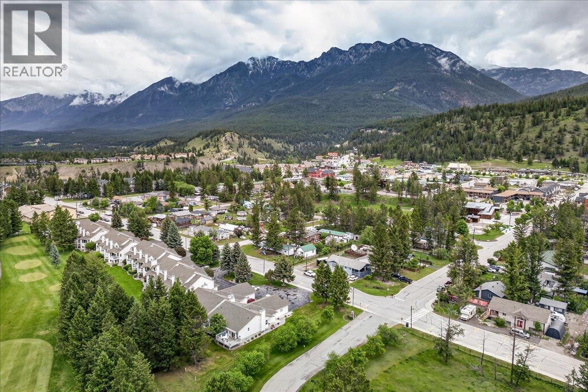 7559 Columbia Avenue Unit# 3, Radium Hot Springs, British Columbia  V0A 1M0 - Photo 36 - 10390272