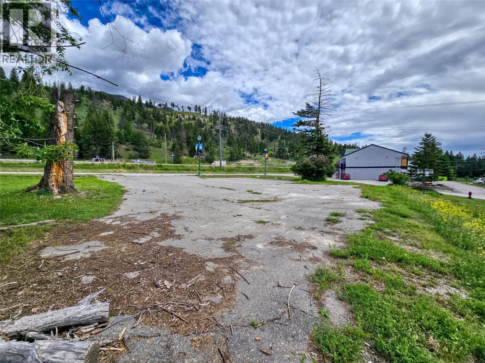 7567 & 7575 Main Street W, Radium Hot Springs, British Columbia  V0A 1M0 - Photo 15 - 10389213