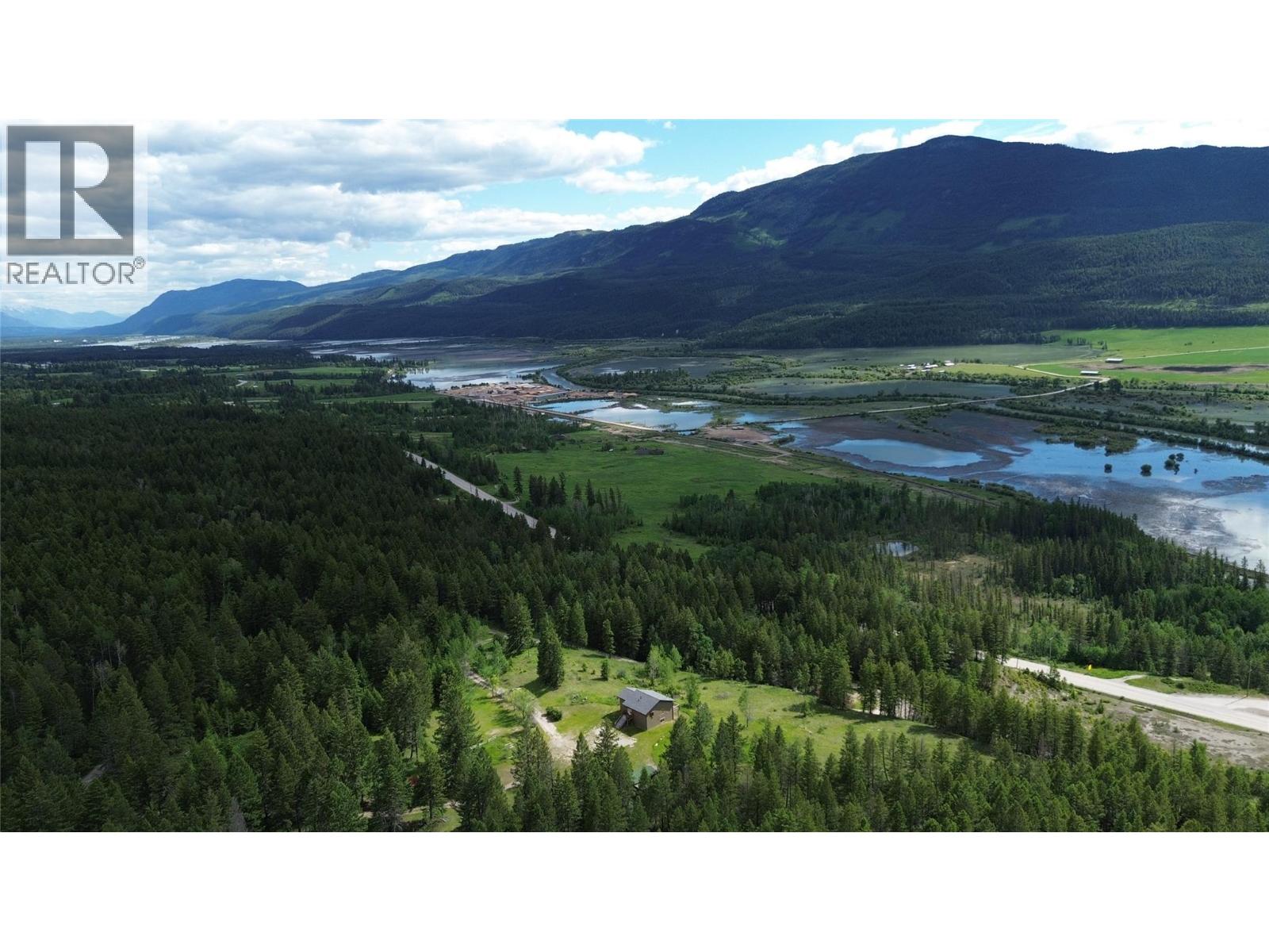 2660 95 Highway, Brisco, British Columbia  V0A 1B0 - Photo 57 - 10390601