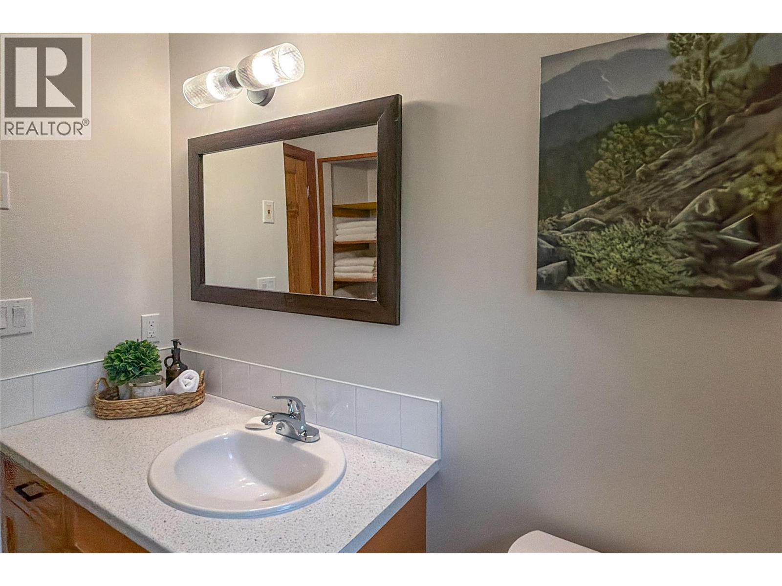 2415 Kettleston Road, Golden, British Columbia  V0A 1H1 - Photo 15 - 10390585