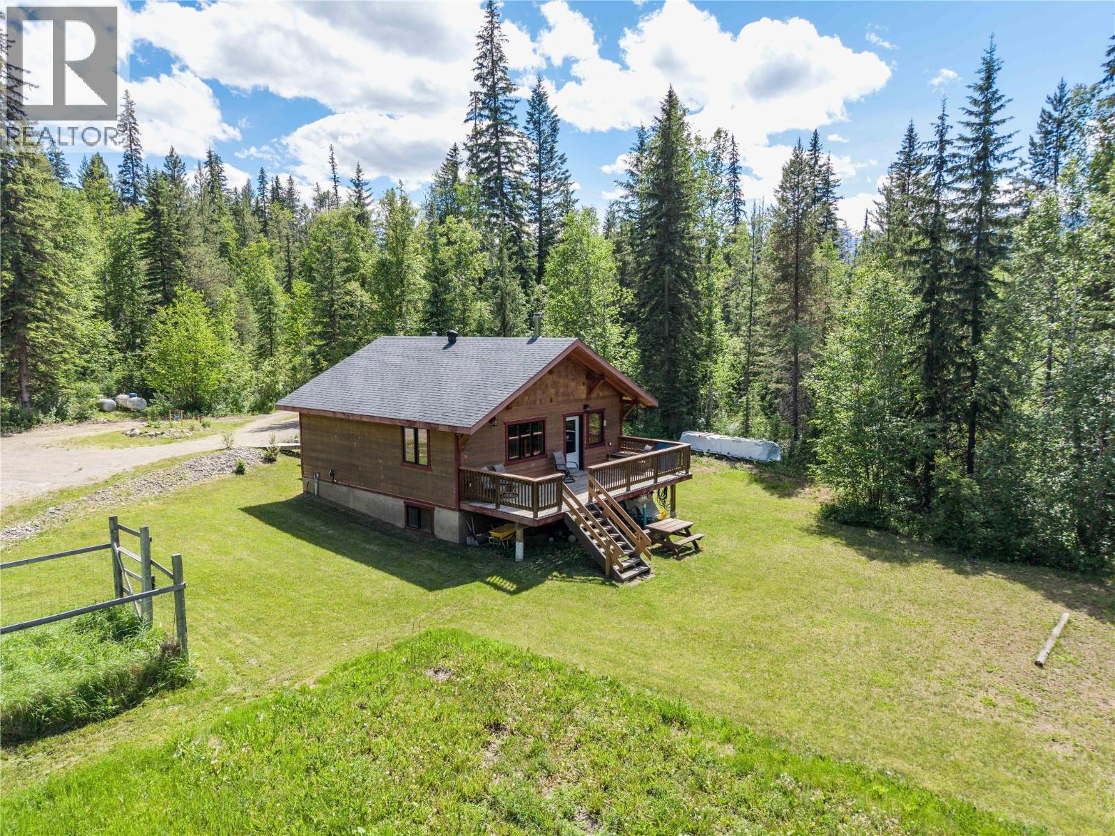 2415 Kettleston Road, Golden, British Columbia  V0A 1H1 - Photo 28 - 10390585