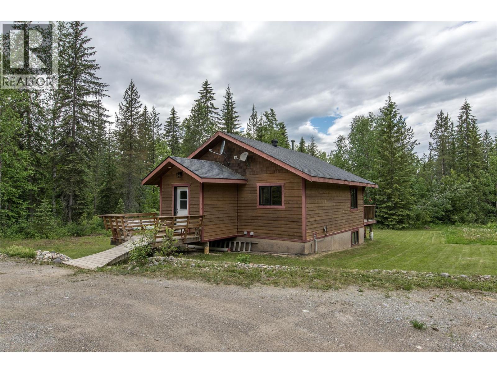 2415 Kettleston Road, Golden, British Columbia  V0A 1H1 - Photo 30 - 10390585
