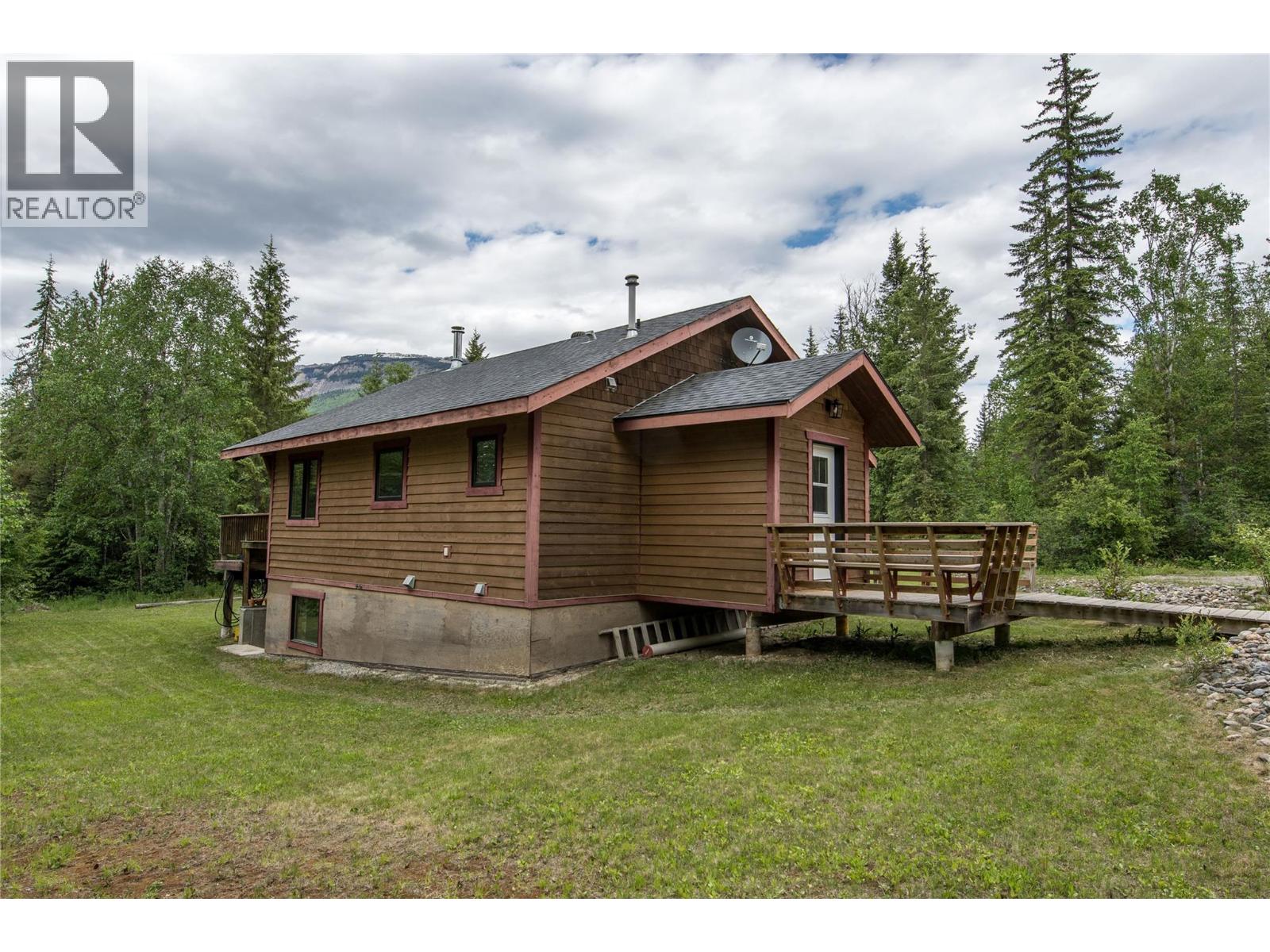 2415 Kettleston Road, Golden, British Columbia  V0A 1H1 - Photo 34 - 10390585