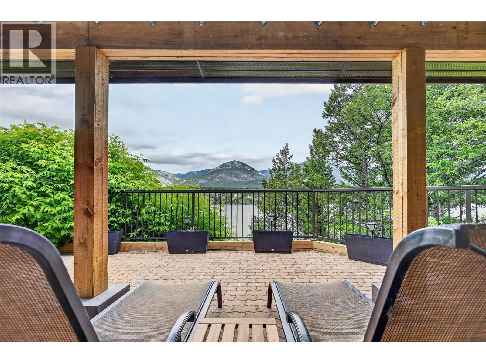 821 4th Avenue, Invermere, British Columbia  V0A 1K4 - Photo 46 - 10391116