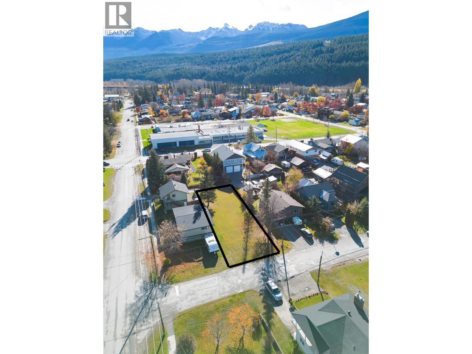 618 8th  S Street, Golden, British Columbia  V0A 1H0 - Photo 11 - 10391288