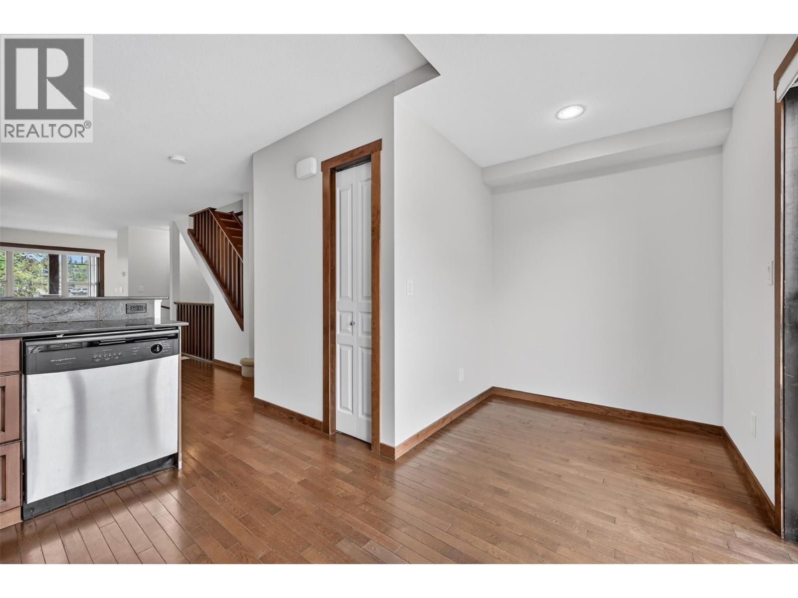 1000 9th Street Unit# 10, Invermere, British Columbia  V0A 1K4 - Photo 11 - 10391115