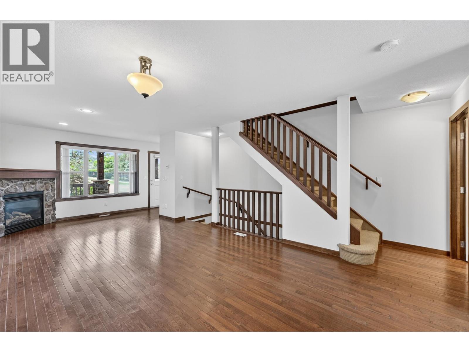 1000 9th Street Unit# 10, Invermere, British Columbia  V0A 1K4 - Photo 6 - 10391115