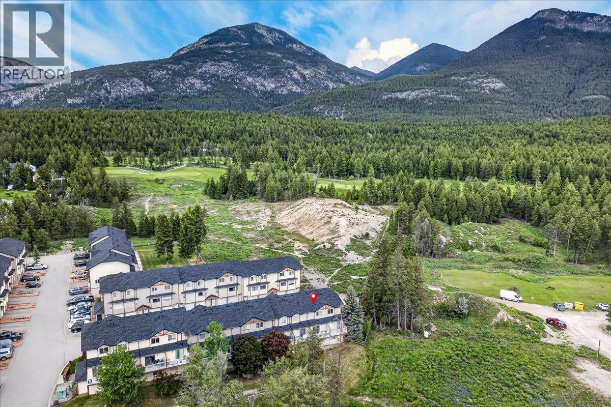 200 BLACK FOREST Trail Unit# 702, Invermere, British Columbia