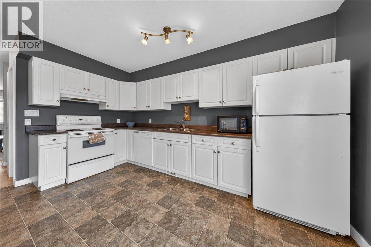200 Black Forest Trail Unit# 702, Invermere, British Columbia  V0A 1K7 - Photo 6 - 10390820