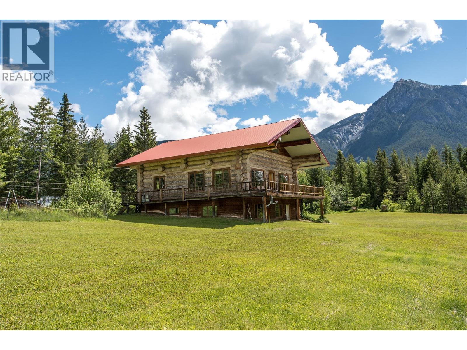 1360 Adolph Johnson Road, Golden, British Columbia  V0A 1H1 - Photo 35 - 10390040