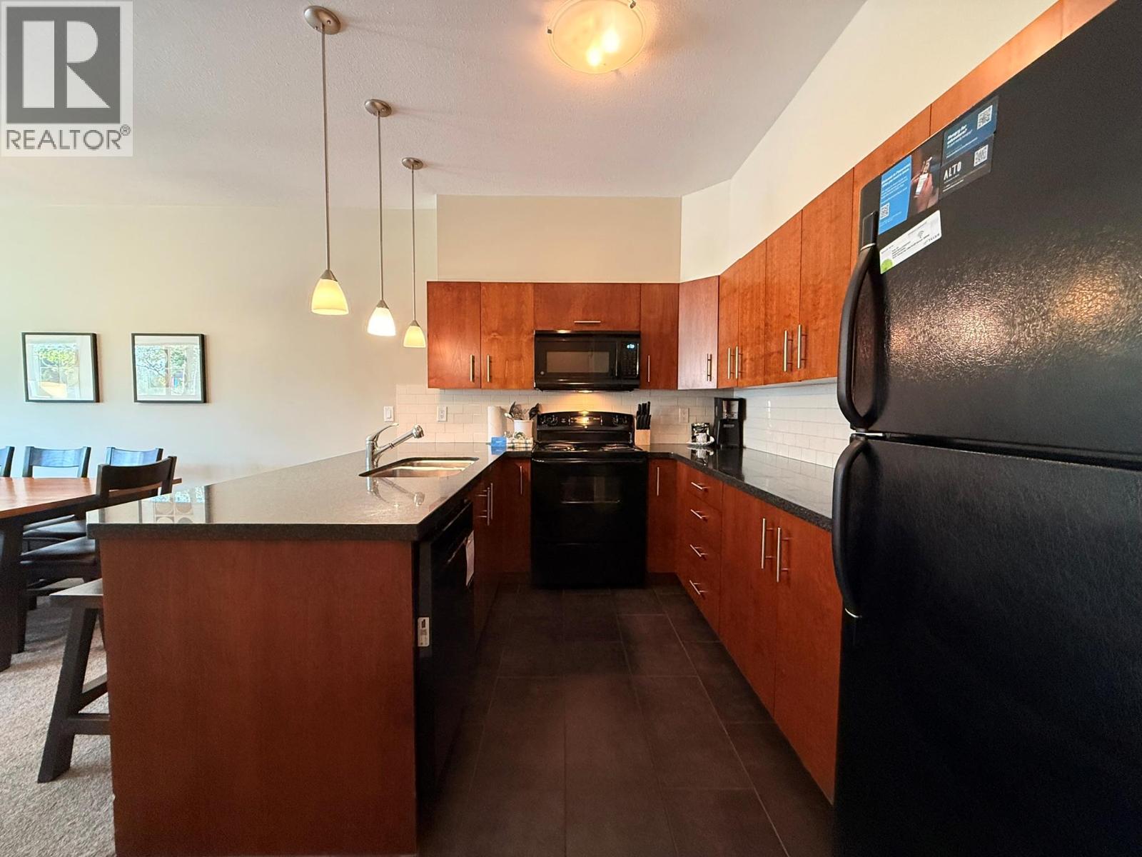 2049 Summit Drive Unit# 311c, Panorama, British Columbia  V0A 1T0 - Photo 7 - 10391425